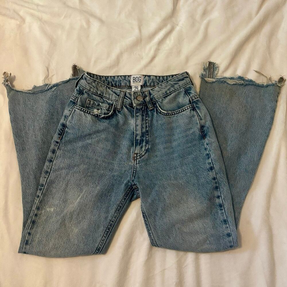 Bdg urban outfitters ripped jeans